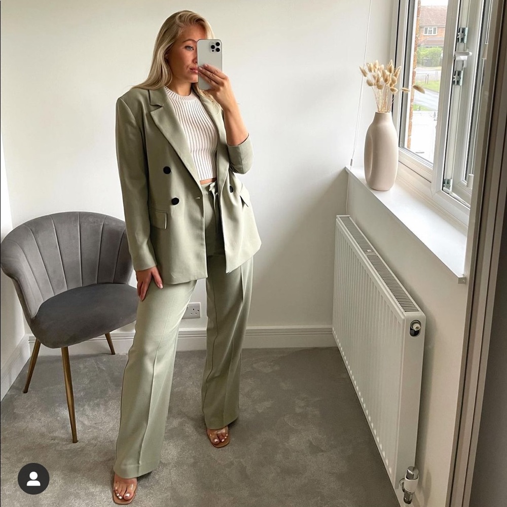 Zara oversized blazer with pants  bloggers fav - Picture 5 of 16